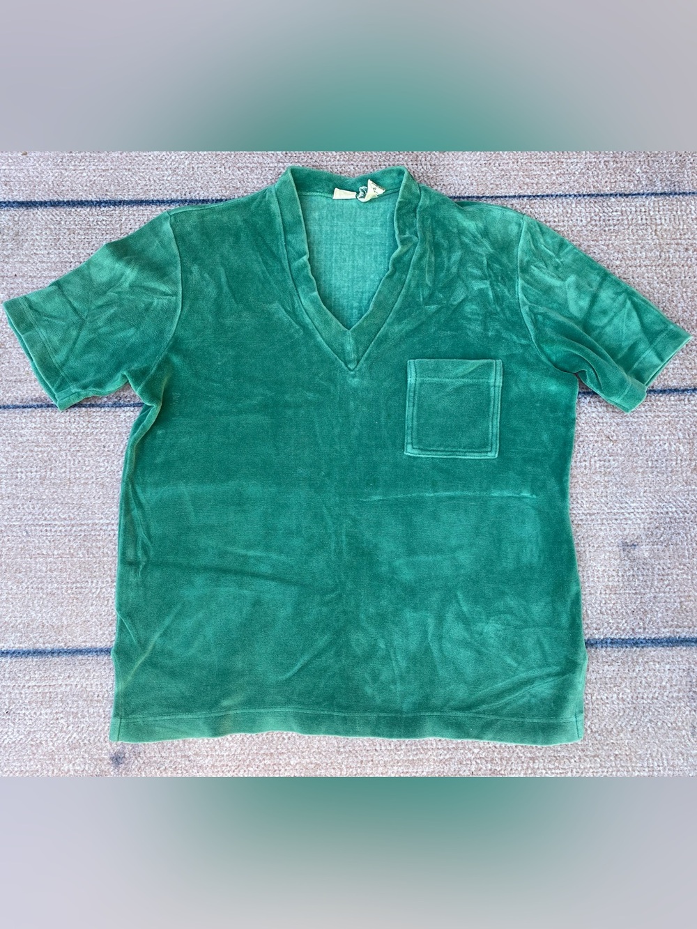 Vintage 1970’s Carlo Rossi deep v-neck green velour short sleeve top M